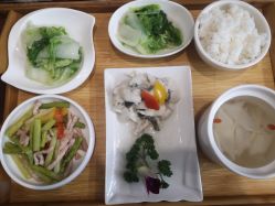 -卓玥国际月子会所(罗山路店)
