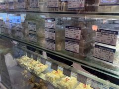 -白玉兰食品甜凤店(合生汇店)