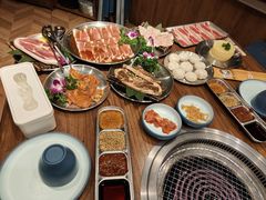 -明洞阿姨·韩式酱蟹烤肉·创意料理(三元桥店)