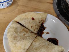 -大众跷脚牛肉馆·非遗传承单位(峨眉山店)