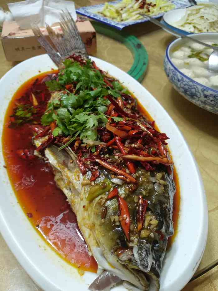 明月酒楼(洸河路店)-"本来去那个蛮吉馍吃了发现可能吃不饱,所以.