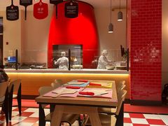 -城市大道红炉披萨烘焙坊