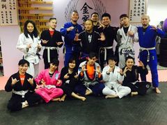 -金翼跆拳道巴西柔术拳击格斗学院