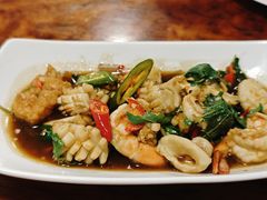 -Dang restaurant (patong phuket)