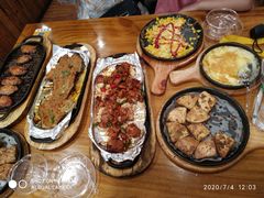 -老东镇啤酒屋海鲜加工·蒸汽海鲜·海鲜烧烤(台东店)