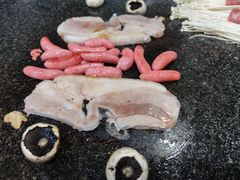 -小黑猪石板烤肉(美食街店)