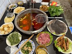 -重庆风光老灶火锅城(同德广场店)