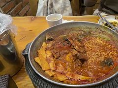 -喇喇排骨火锅·传统韩式脊骨汤(望京西园总店)