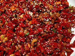 -有红鸡毛店·川菜(建设路店)