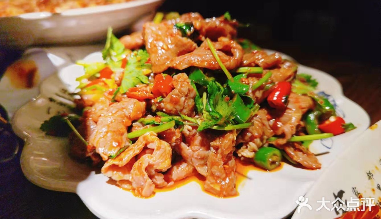 地道乐山跷脚牛肉♨️♨️