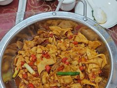 -湖南人家湘菜馆(镇江路店)