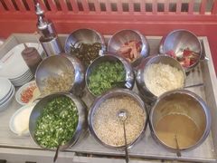 -何师傅美蛙鱼头(汉街店)