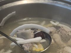 -喃喃椰·糟粕醋·椰子鸡火锅(七堡花园店)