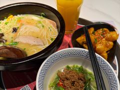 -妈妈故事米线(市府恒隆店)