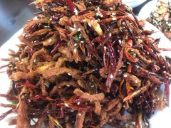 -金卯白肉罩火烧