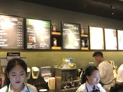 -星巴克臻选(莘庄仲盛店)