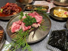 -草家酱蟹炭火烤肉店(珲春南路一店)