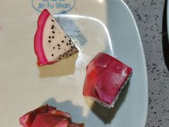 -金滏山烤肉·海鲜·火锅自助餐厅(襄阳万达店)