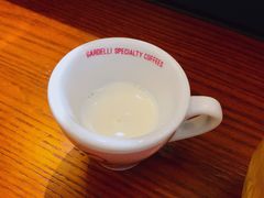 -Be Lived Cafe比例咖啡(摩天轮店)