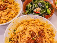 -李与白包子铺(桐梓林店)