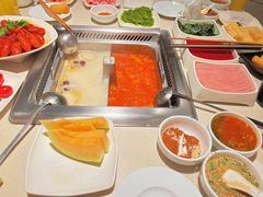 -海底捞火锅鲜切牛肉主题店(长寿路店)