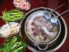 -老石黑山羊毛驴肉火锅(金凯广场店)
