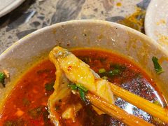 -肖肖酸萝卜鱼火锅(总店)