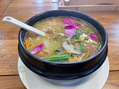 -双桥园·云南过桥米线(古城南门店)