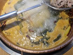 -洱火云南酸菜牛肉火锅(石景山当代商城店)