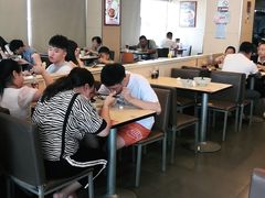 大堂-李先生牛肉面大王(东营友谊广场店)