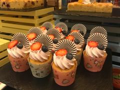 -北京希尔顿逸林酒店-逸轩西餐厅-自助餐厅