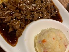 -玛格萝妮(汇智国际商业中心店)