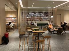 大堂-星巴克臻选(上海陆家嘴中心店)