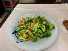 -小柒家第一锹东北菜(城关店)