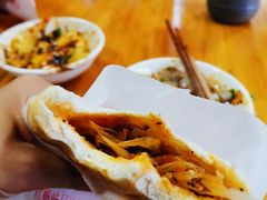 饵丝锅盔-洞子口张老二凉粉(文殊院店)