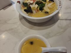 -渝是乎川渝小炒(新世界百货望京店)