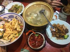 -窄巷子陕菜馆·地道陕西菜(粉巷店)