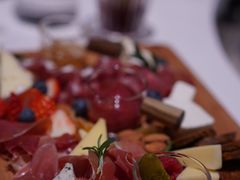 -潮一不贰·法式甜品·生日蛋糕·西式简餐(外滩店)