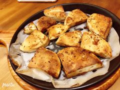 料理烤特色火烧-老东镇啤酒屋海鲜加工·蒸汽海鲜·海鲜烧烤(台东店)