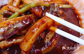 Spicy Kimchi Stir-Fried Rice Noodles