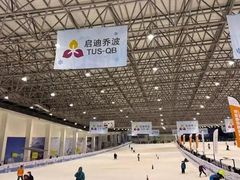-乔波室内滑雪场