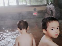 -宁波杭州湾海底温泉