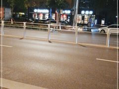 -麦当劳(莘松路芭比伦DT店)