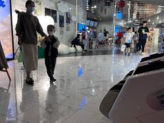 等候区-SFC上影百联影城(八佰伴IMAX店)