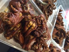 老鼎万春卤菜(鹭湖宫8区店)-老鼎万春卤菜(鹭湖宫8区店)