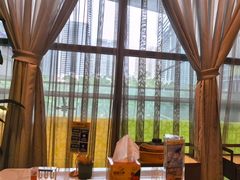 -润园四季椰子鸡火锅(卓越INTOWN店)