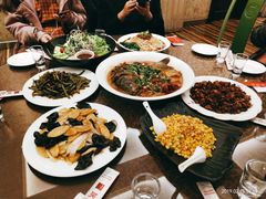 -吴记酱骨炖菜馆(西大直街店)