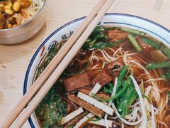 -镇南锅盖面馆(解放路店)