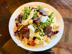 蜜制牛肉配芝麻菜-哈蒙德餐厅