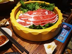 -老牌坊云南鱼豆花火锅(爱建店)